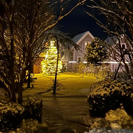 Gosciniec Kaszubski Rum i privatbostad Białogóra