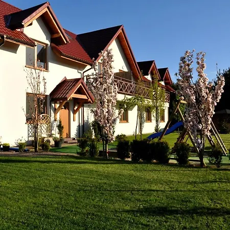 Gosciniec Kaszubski Rum i privatbostad Białogóra